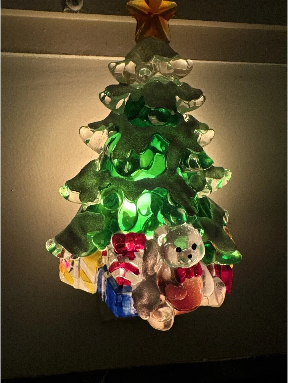 Christmas Tree Night Light Presents Teddy Bear Acrylic Plastic Glitter Snow 6”